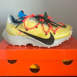 Nike X Off-White Collab!! Worn once. EVERYTHING AUTHENTIC! Comes with box